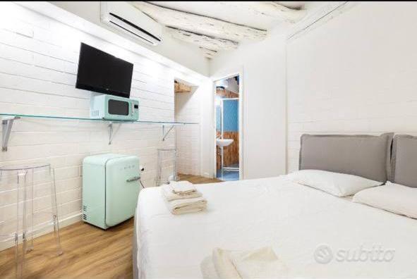 Abbalughente Central Rooms Кальяри Экстерьер фото